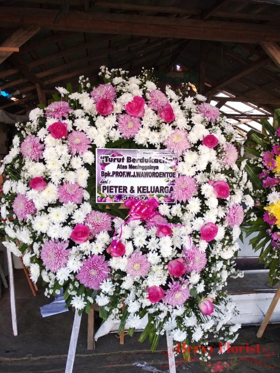 Krans Mawar Pink Putih